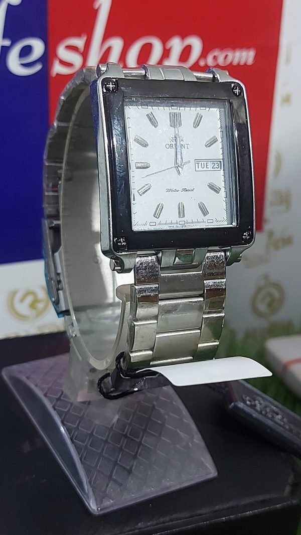 Silver Orient 8V4662 Quartz Japan made watch