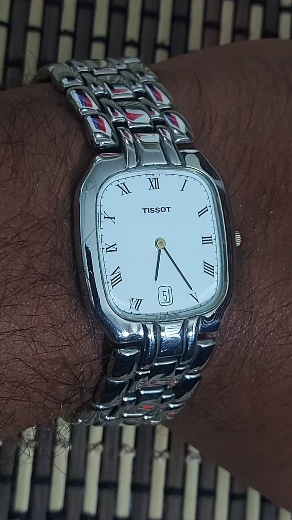 Vintage Tissot F275 Swiss White Dial Quartz Wristwatch for Men's