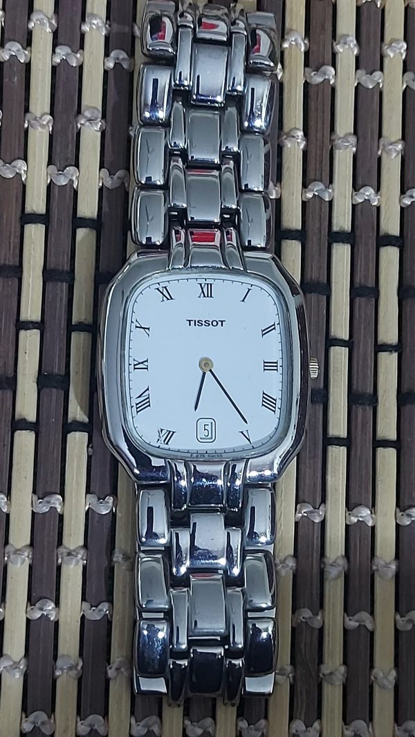 Vintage Tissot F275 Swiss White Dial Quartz Wristwatch for Men's