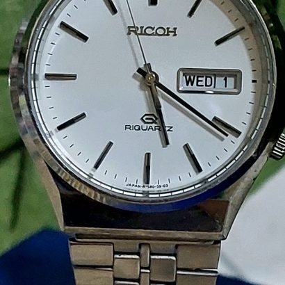 Vintage Ricoh Riquartz white dial Stainless Steel Japan made Mens Watch