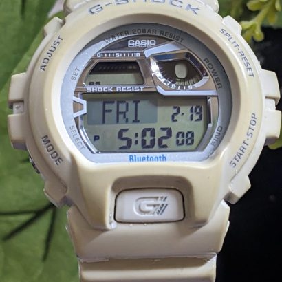 G SHOCK BLUE TOOTH WHITE GB6900AA-7
