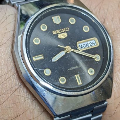 Beautiful vintage Seiko5 Japan made 6309 caliber Automatic 21-jewel watch for Men