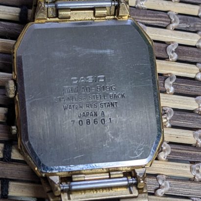 Rare and Vintage Casio 307 AQ-519G Model Men’s Wrist Watch Gold Tone Analog Digital Running