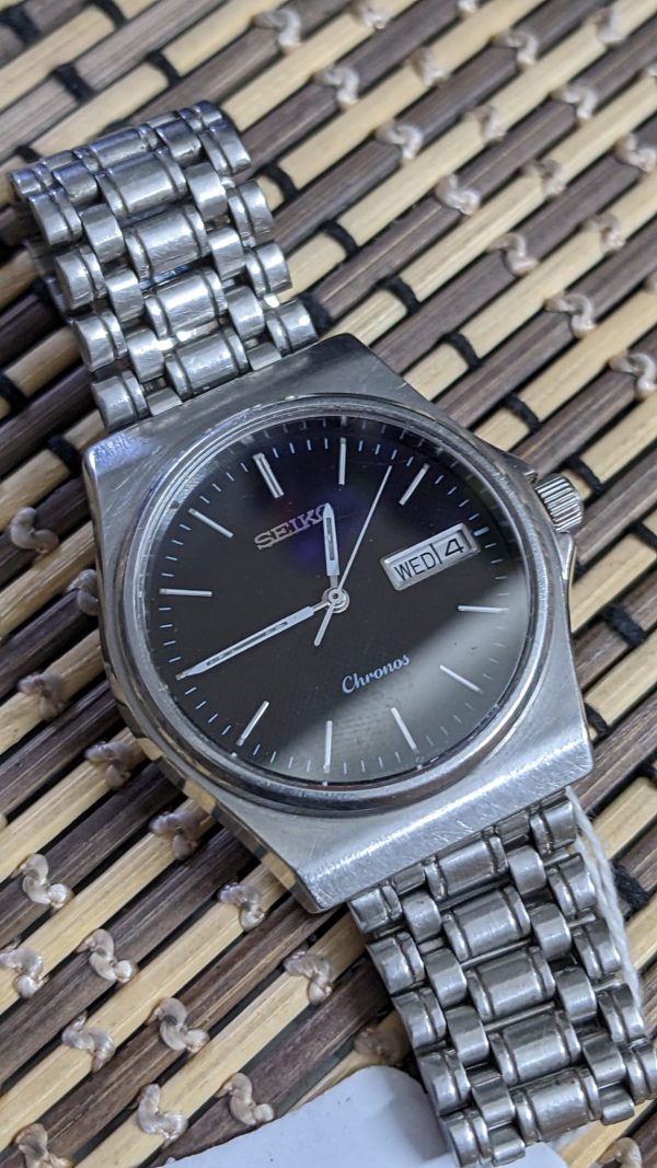 Mens Vintage SEIKO Chronos QUARTZ Day Date JDM Wrist Watch
