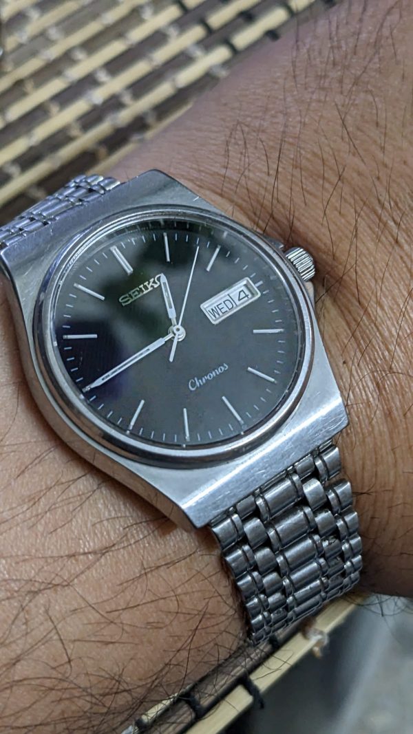 Mens Vintage SEIKO Chronos QUARTZ Day Date JDM Wrist Watch