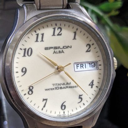 Vintage ALBA ( Seiko ) Japan made titanium Radium dial Unisex watch