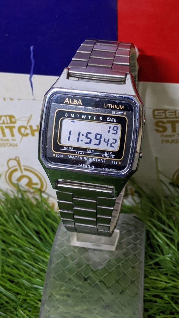 Vintage SEIKO ALBA Digital Watch W401-5050 LCD LITHIUM LCD QUARTZ