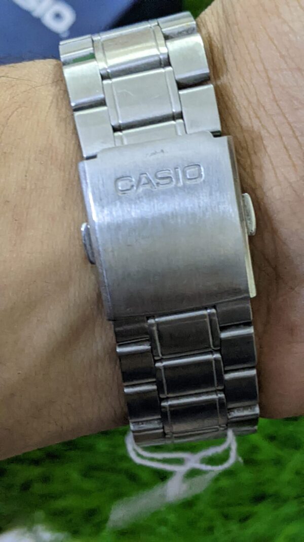 Casio MTD-1069D-1ADF Mens Analog Watch Black and Silver