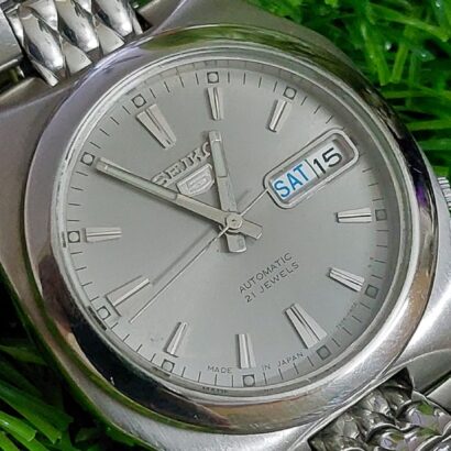 Beautiful Seiko 5 7s26 gray Dial Nautilus style Japan made Automatic watch for Men