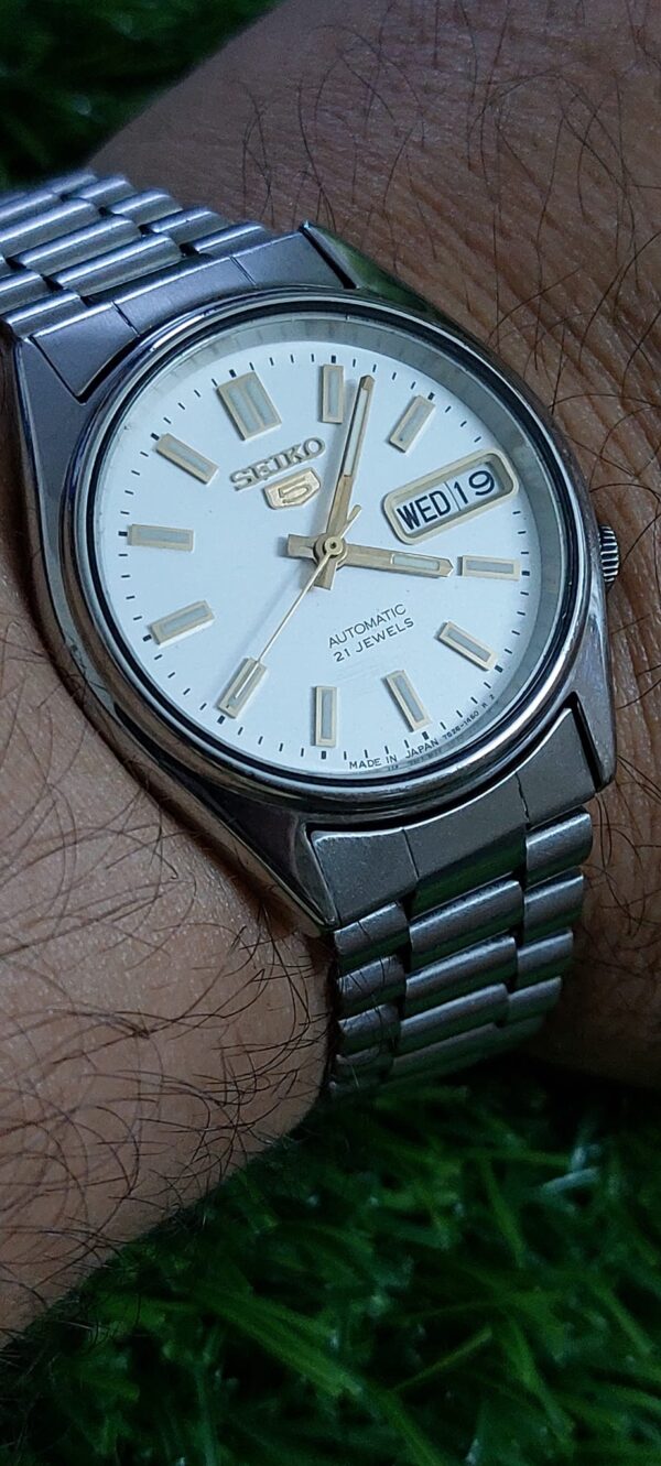 Vintage Seiko 7s26 white dial Japan made Automatic watch for Men