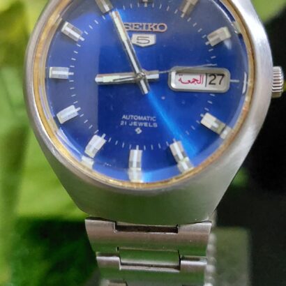 Vintage Seiko 5 6319 caliber Helmat style Japan made Automatic watch for Men