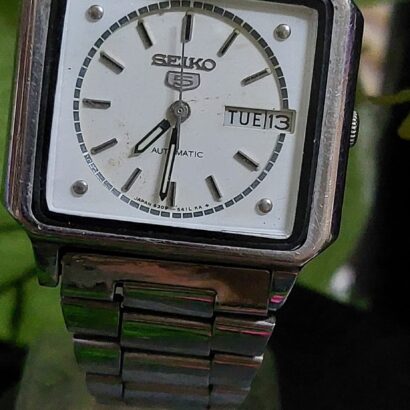 Vintage Seiko 5 6309 Rectangular TV white dial Japan made Automatic watch for Men -