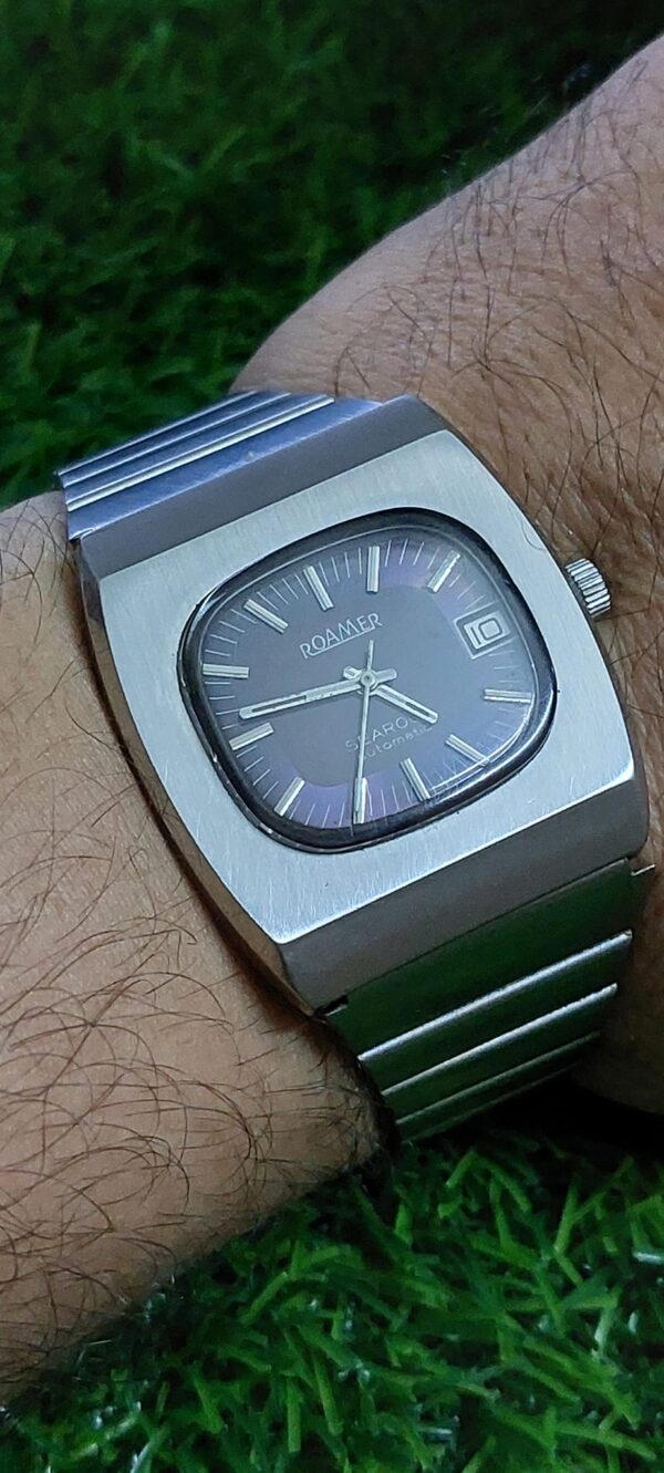 Vintage and Rare Roamer Searock Automatic watch 25-jewels Switzerland made for Men's 1960's