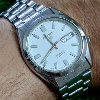 Beautiful Seiko 5 7s26 white color Dial Japan made Automatic watch for Men