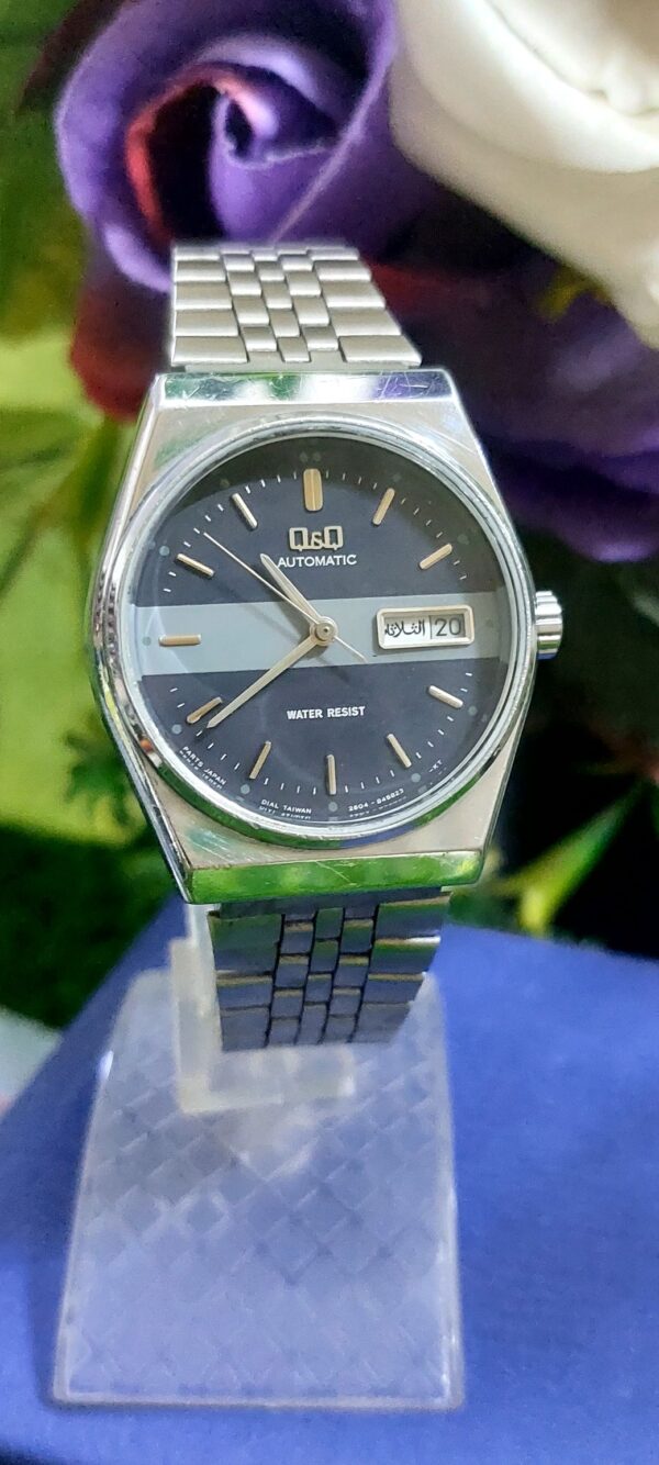 Very Rare and vintage Q & Q Automatic