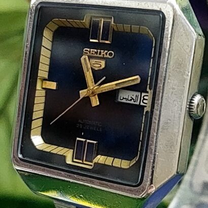 Rare and vintage Seiko 5 6349 Square Dial 23 jewels Japan made Automatic watch for Men