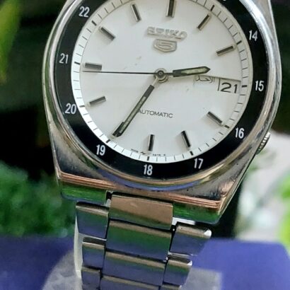 Beautiful and Vintage Seiko 5 - 7s26 white colour Dial Railway Japan made Automatic watch for Men -