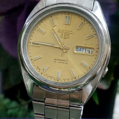 Beautiful and Vintage Seiko 5 - 7s26 Golden colour Dial Japan made Automatic watch for Men -