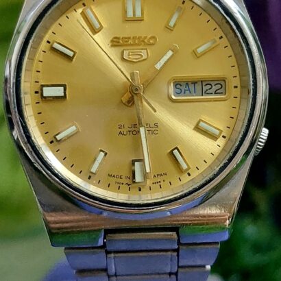 Beautiful and Vintage Seiko 5 - 7019 Golden colour Dial Japan made Automatic watch for Men -