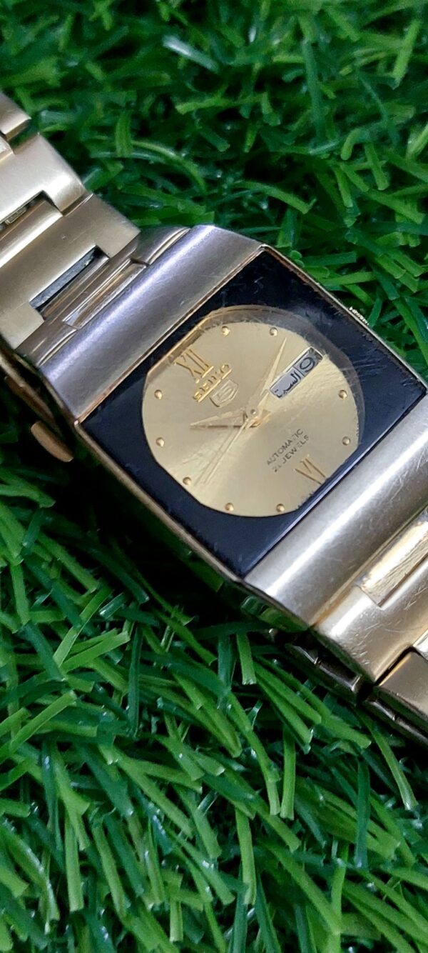 Beautiful Seiko5 Automatic 4207 caliber 21-jewel Japan made watch for Ladies