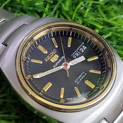 Vintage SEIKO 5 SUPERIOR 7S36-00N0 Automatic 23 Jewels 10 Bar Water resistant Sapphire crystal Japan made