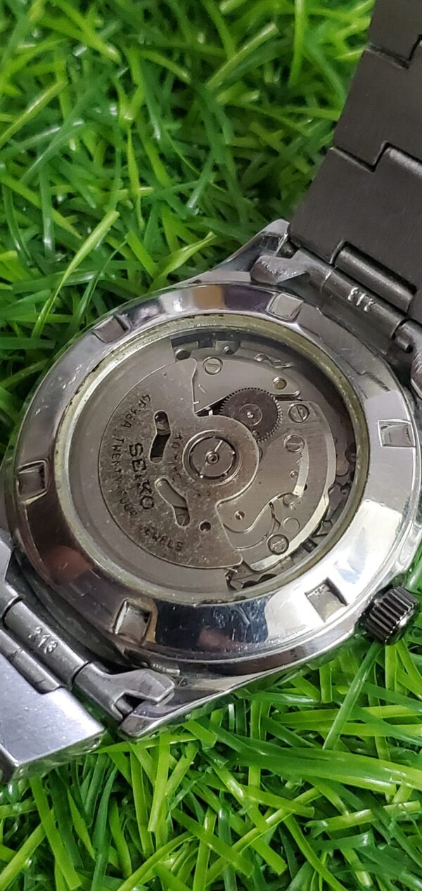 Beautiful Seiko5 Barcelona edition 4R36 Automatic 24-jewel Japan made watch for Men's