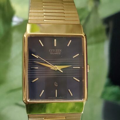 Vintage and Beautiful Citizen Quartz movement Japan made watch for Male/female
