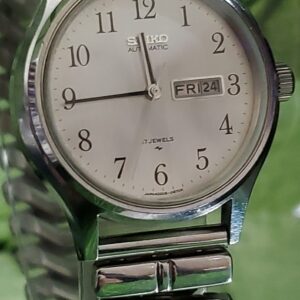 Rare and vintage Seiko Automatic 17-jewel Japan made watch for Ladies in mint condition